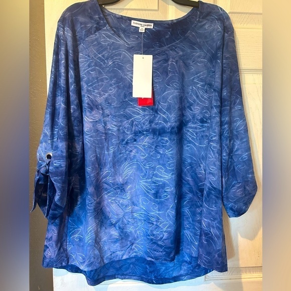 NWT Hudson-Harper Blue Tye-Dye With Embroidered Floral Design. - Picture 1 of 5